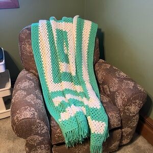 Vtg Big Square Crochet Afghan W/fringe Mint Green White 50x68”